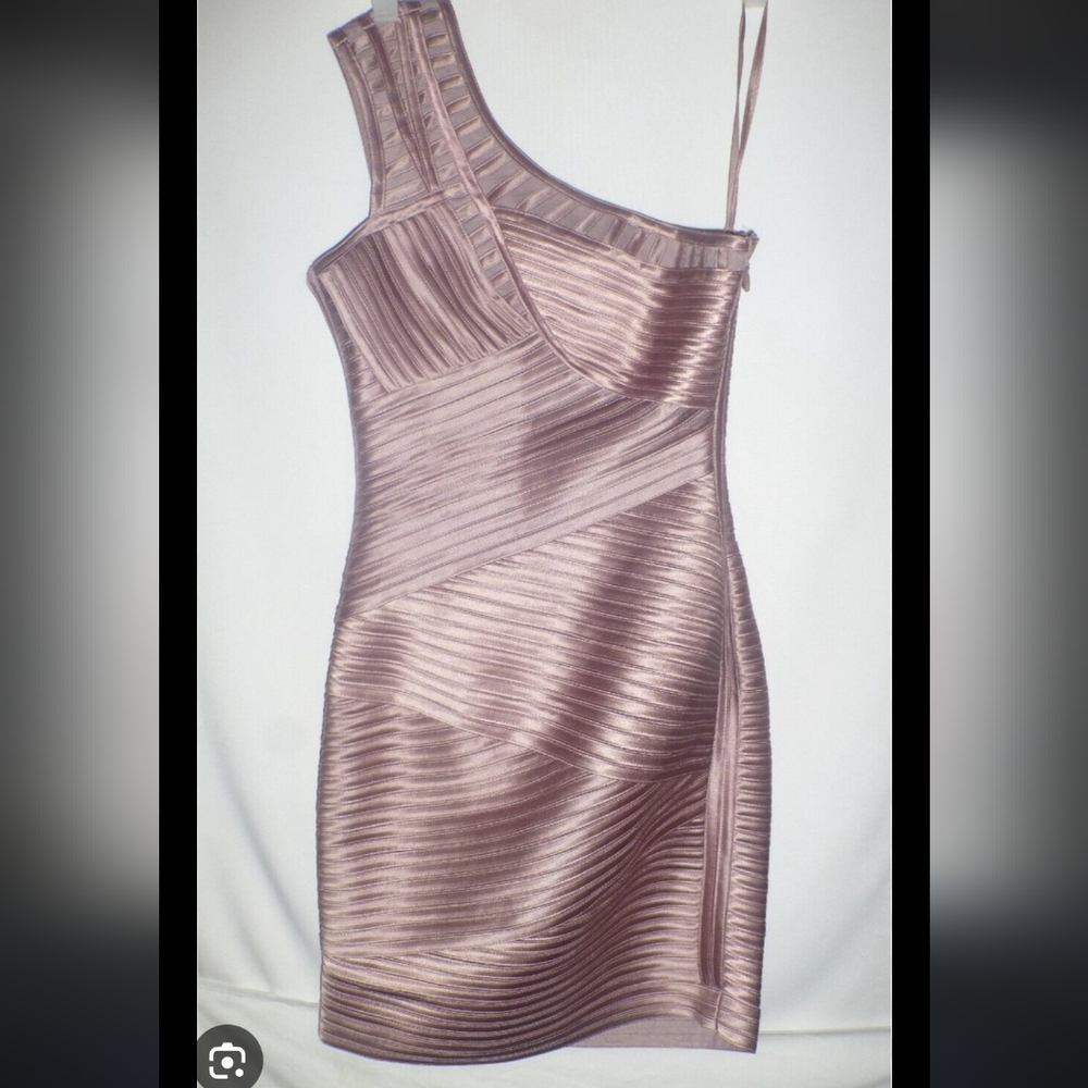 BCBGMaxAzria Mauve Rose Bodycon Bandage Dress